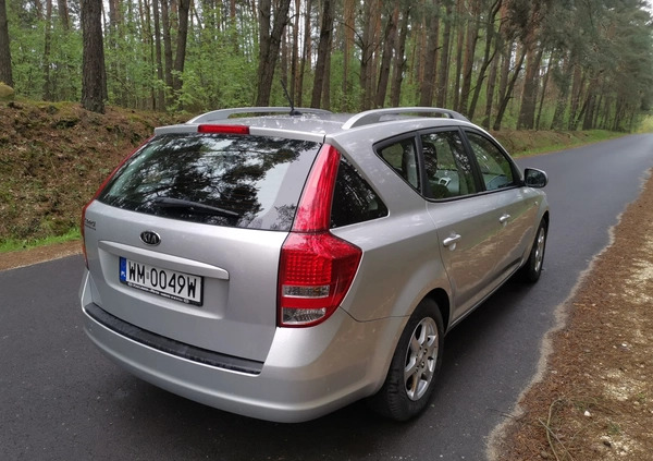 Kia Ceed cena 23500 przebieg: 194000, rok produkcji 2011 z Gorlice małe 436